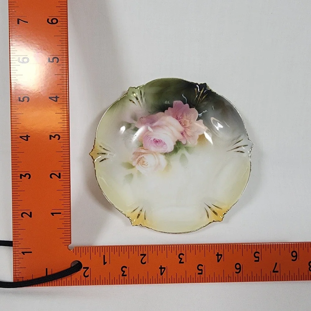 ANTIQUE RS Prussia Scalloped Hand Painted Serving Bowl Iris &‎ Roses Fruit Salad